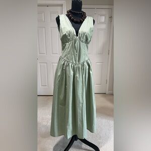 Fashion Nova Green Ruched Sweetheart Sundress NWOT Never Worn!!!!